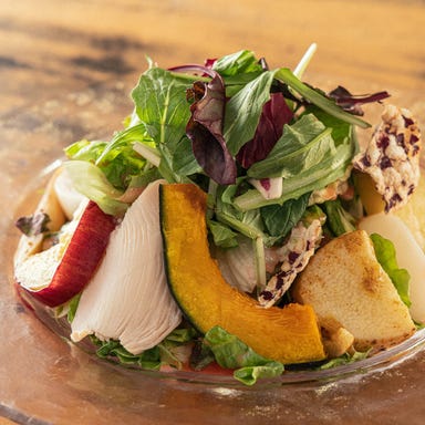 農家のパスタ屋 NAPPA 刈谷_旬の彩り野菜をサラダで♪