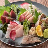 神奈川だけでなく全国から仕入れたお魚を味わえるのは楔ならでは