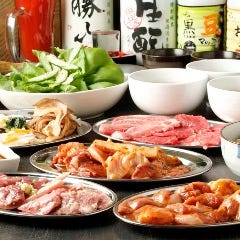 高屋敷肉店自慢の宴会コースは、飲み放題付で5,500円からご用意♪