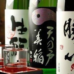 お肉に合うさっぱりした日本酒をオススメでご用意♪
