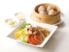 【期間限定】よだれ鶏と彩り野菜の冷やし中華セット