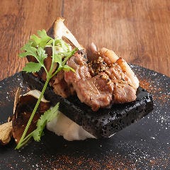 こだわりがギッシリ詰まった 逸品料理の数々をご堪能ください。