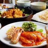 自慢の鮮魚料理や火鍋など、多彩な中華料理をお楽しみください