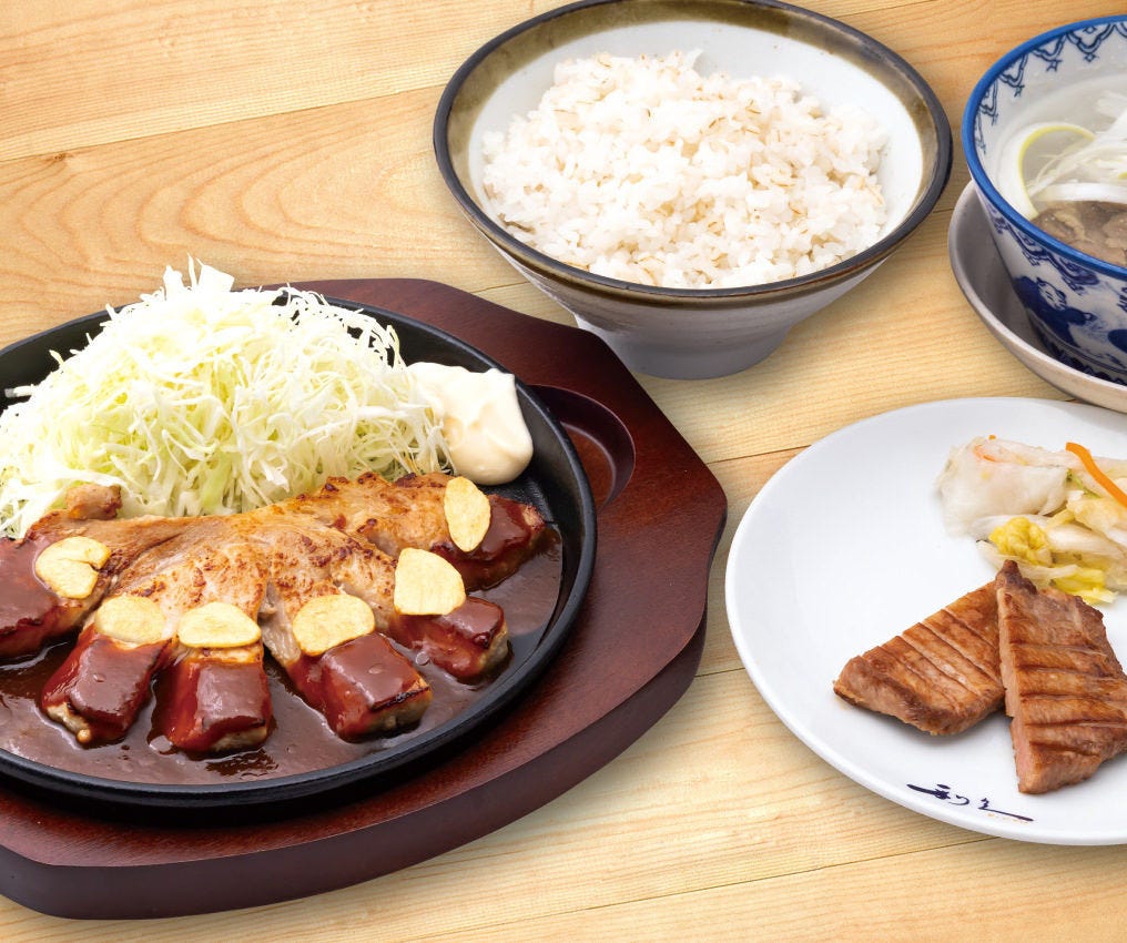 牛 たん 炭焼 利久 エソラ 池袋 店