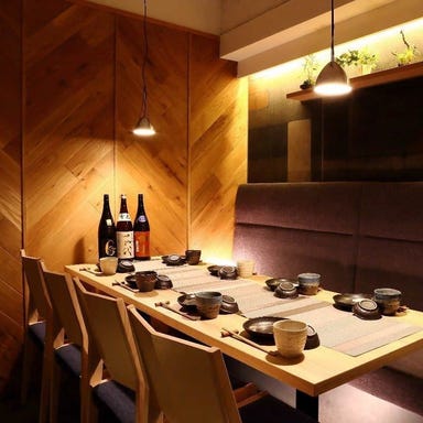 個室×日本酒バル 八重洲魚の目利き 店内の画像