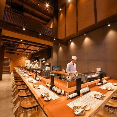寿司割烹 天満鮨 駅前店_【1階】22席のカウンター席をご用意◎