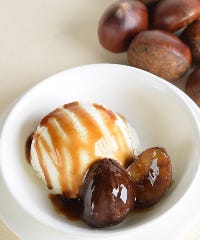 ◆季節限定◆＜花彫栗子杏仁雪?＞国産栗の紹興酒渋皮煮のせ杏仁アイス