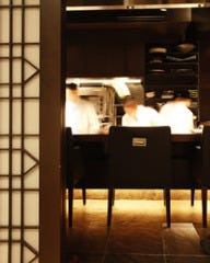 お部屋越しに眺めたｶｳﾝﾀｰ。
