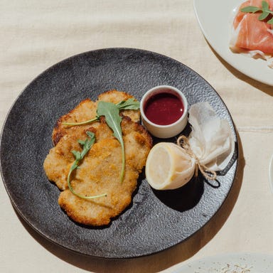 シュマッツ・ビア・スタンド 大手町プレイス_ドイツの定番カツレツ シュニッツェル