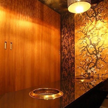 ゆったり個室 金山の焼肉でおすすめ 人気の完全個室 ソファー席など ぐるなび