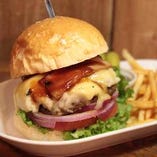 アメリカンからメキシカンまで様々なハンバーガーをご用意！