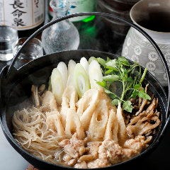 〆まで満喫できる「比内地鶏きりたんぽ鍋」は2人前から