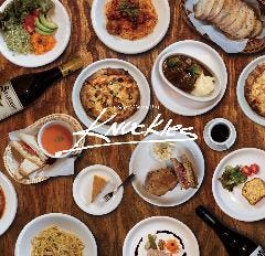 Cafe ＆ Wine Bar Knuckles