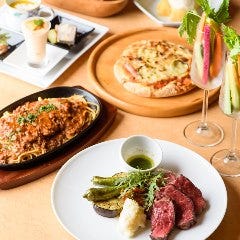 厳選素材で作るフレンチを満喫できるコースは3,300円～