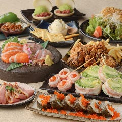自慢の野菜巻き串やお造り、炉端焼きなど豪華逸品盛りだくさん！