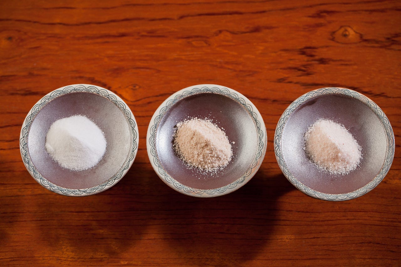 塩は甘味～辛味の3種類をご用意しております。