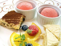 その日届く食材により毎日メニューを組み立てております