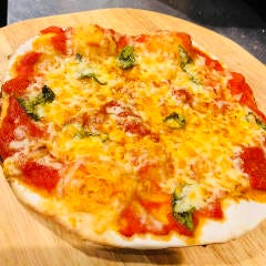 生地から自家製ピッツァ　マルゲリータ