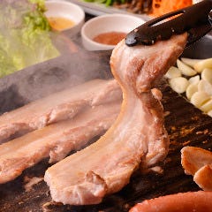 【韓国家庭料理・豚焼肉】 豚家 