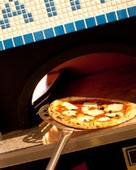 トラットリア ナティーボ 