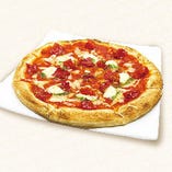 【京〇名物】
モッツァレラとドライトマトのピザ