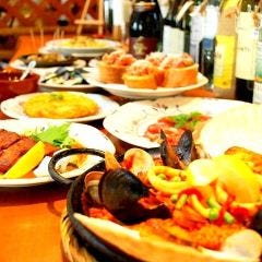 プリマベーラ自慢の タパス小皿料理の数々！