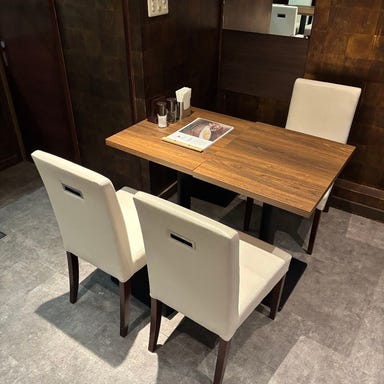 Repun Kamuy‐レプンカムイ_テーブル席(1~3名様×1卓)