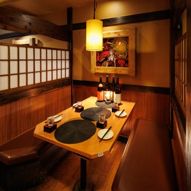 日本酒と浜焼き 海鮮個室居酒屋 丸安水産 新宿駅前店 店内の画像