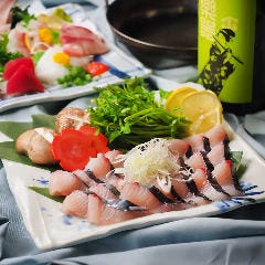 全国各地から届く、旬の海の恵みをお届けします。