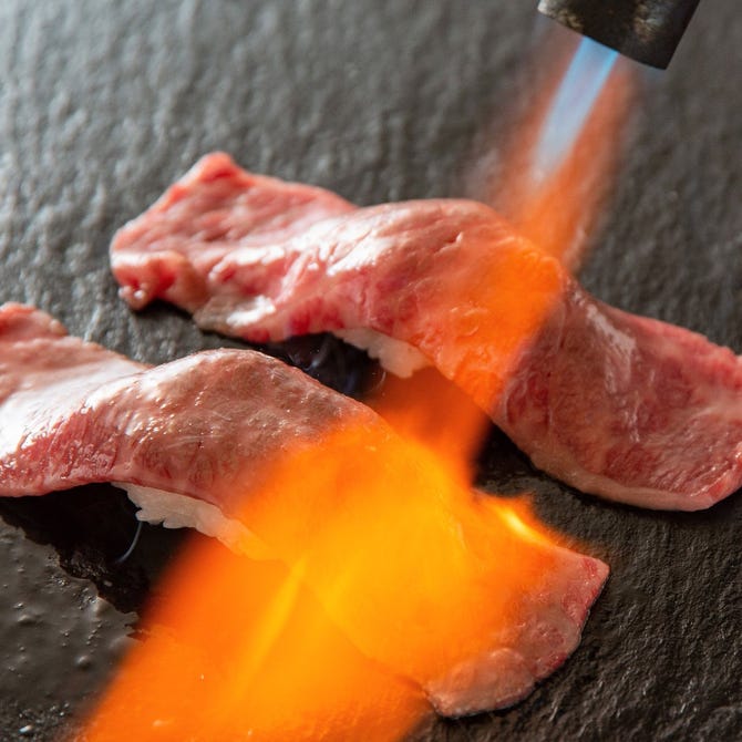 鹿児島黒毛和牛 炭火焼肉食べ放題 肉善 新宿店 新宿 焼肉 ぐるなび