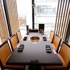 焼肉おくう Gems新横浜店 新横浜 焼肉 ぐるなび