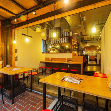 餃子のネオ大衆酒場 ニューカムラ_コスパ良く宴会するなら!