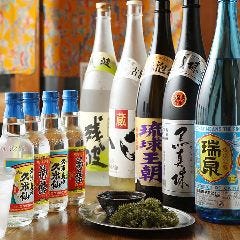 沖縄といえば「泡盛」!種類豊富にございます!