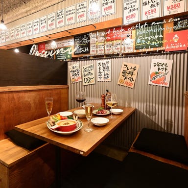 肉とフレンチ串 ネオビストロ 大衆ロッシーニ 栄伏見店 店内の画像