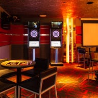 BーGARAGE 銀座数寄屋橋店_テーブル席(1~4名様)