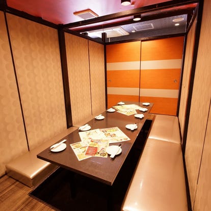 ゆったり個室 なんば 難波 の居酒屋でおすすめ 人気の完全個室 ソファー席など ぐるなび