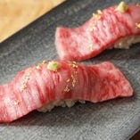 自慢のお肉をお寿司でお楽しみください【東京都】