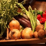 全国各地の農家さんから直送で送っていただいた新鮮野菜たち。