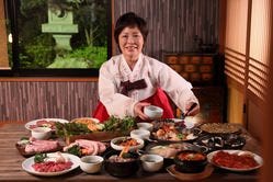 料理長は韓国料理学校を卒業した本格派。