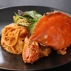お食事メニューも充実◎渡り蟹のクリームパスタでほっこり