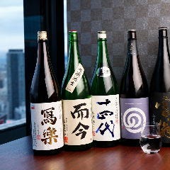 独自のルートで仕入れた日本酒ファン垂涎の銘柄がずらり！