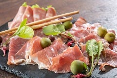 シェフの逸品料理をお楽しみ下さい