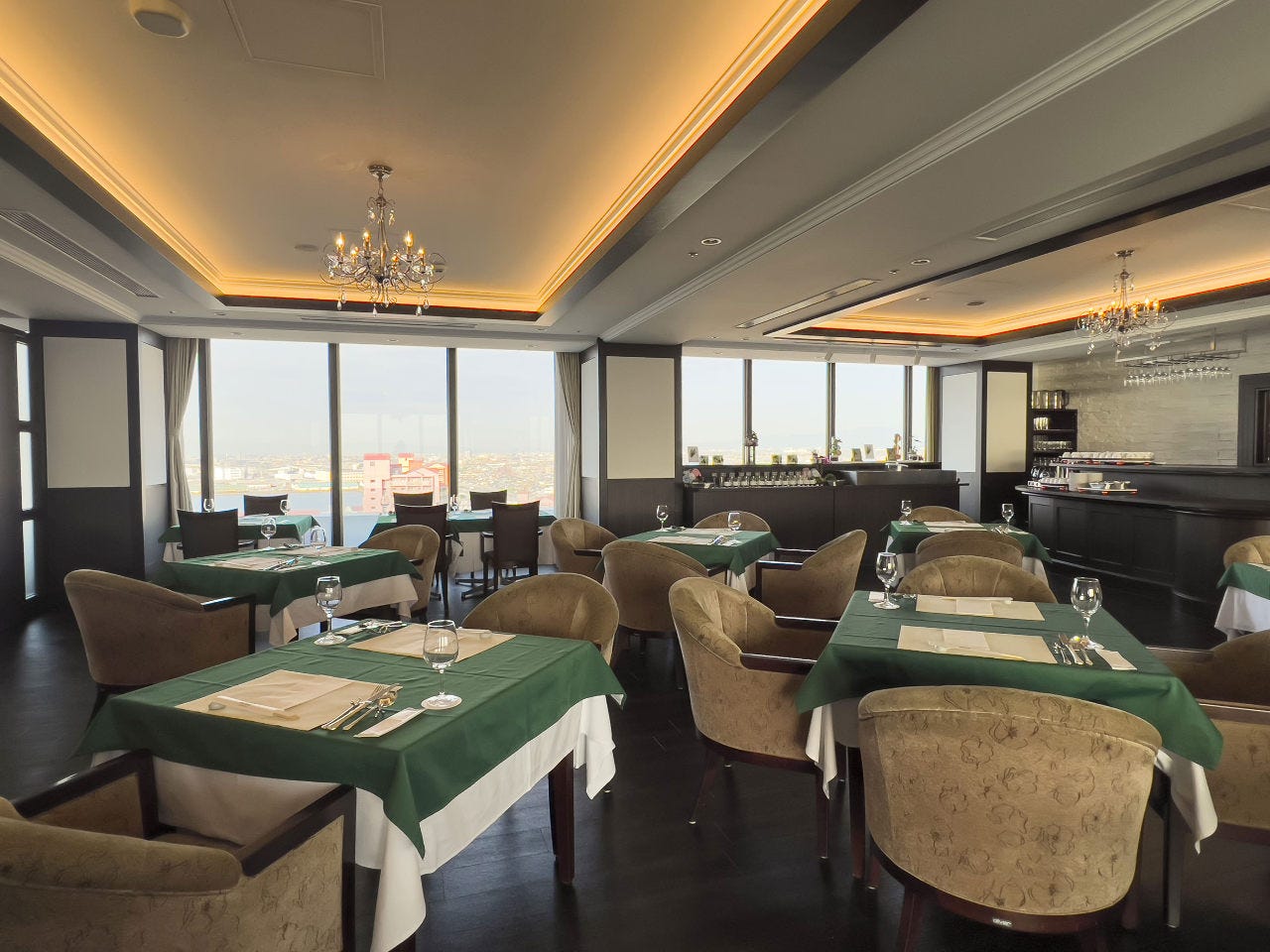 イタリアンレストラン Contrada(岸和田・和泉・泉佐野/バイキング(ビュッフェ)) ぐるなび