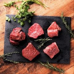 絶品肉料理を揃えた飲み放題付きコース3300円～♪各種ご宴会に◎
