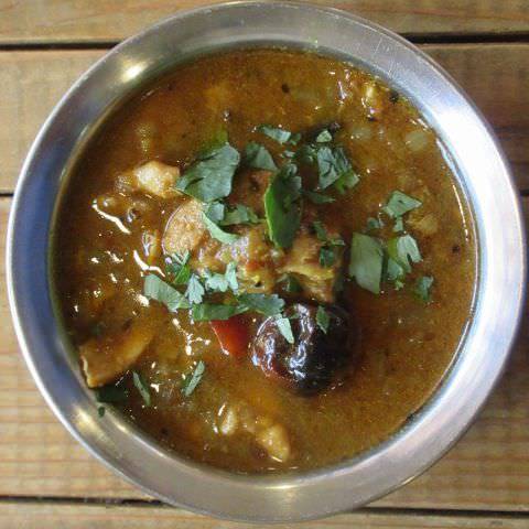 錦糸町のおすすめカレー店『ヴェヌス サウス インディアン ダイニング 錦糸町店』のカレー
