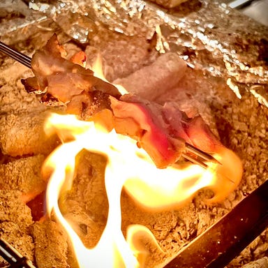 鮨炭飯 さんぼん屋 赤酢握り鮨×炭火焼き メニューの画像