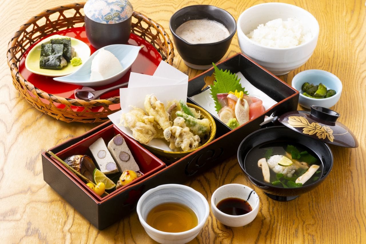 自然薯とろろ禦膳華花相片 長久手 日進 其他日本料理類 Gurunavi 日本美食餐廳指南