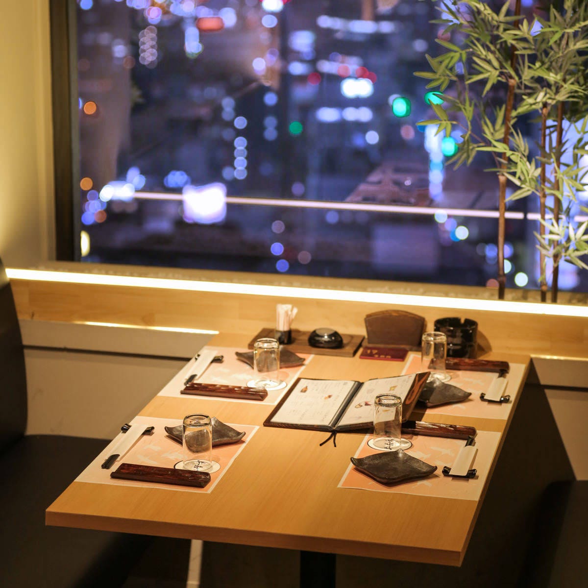 夜景 個室肉割烹牛若丸梅田店相片 梅田 大阪站 居酒屋 Gurunavi 日本美食餐廳指南