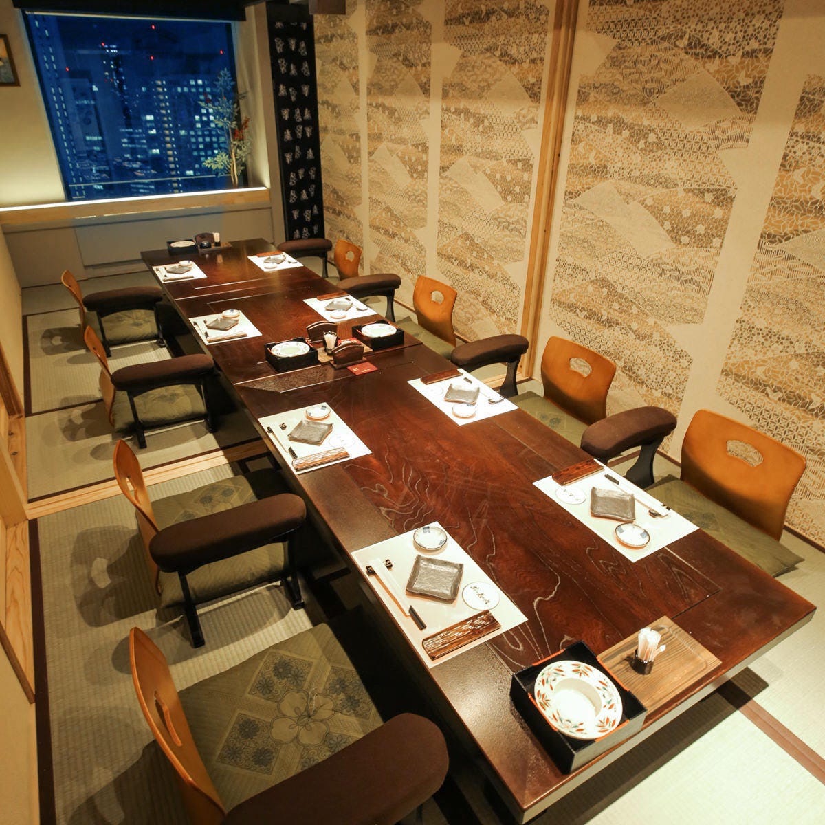 夜景 个室肉割烹牛若丸梅田店照片 梅田 大阪站 居酒屋 Gurunavi 日本美食餐厅指南