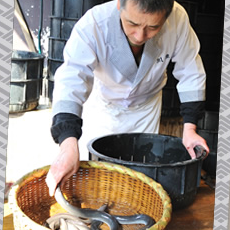 川豊_良質なうなぎを見抜く職人の目